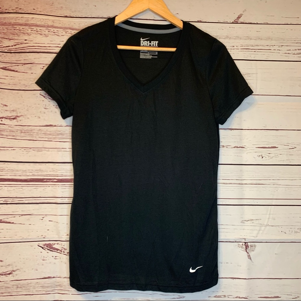Nike Dri-fit active short sleeve top